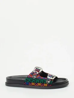 – Slides aus Textil mit Ethnomuster*Strategia Online