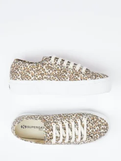 Damen Superga – Plateau-Sneaker aus Textil mit Leo-Print