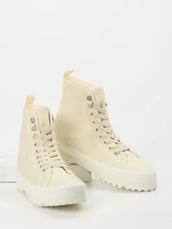 – Schnürboots aus Lammleder in*Superga