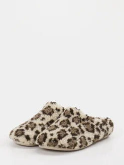 – Hausschuhe aus Textil in Leoprint-Optik*Thies Sale