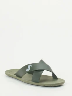 – Slides aus Synthetik in Oliv*Thies Clearance