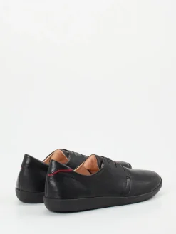 – Schnürschuh aus Lammleder*Think