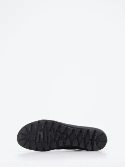 – Schnürstiefelette aus Ziegenleder*Think Best