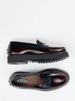 Damen Tod's – Loafer aus Hochglanzleder in Bordeaux