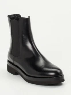 – Chelsea Boots aus Kalbleder glänzend*Truman's