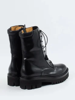 – Schnürboots aus Kalbleder*Truman's Outlet