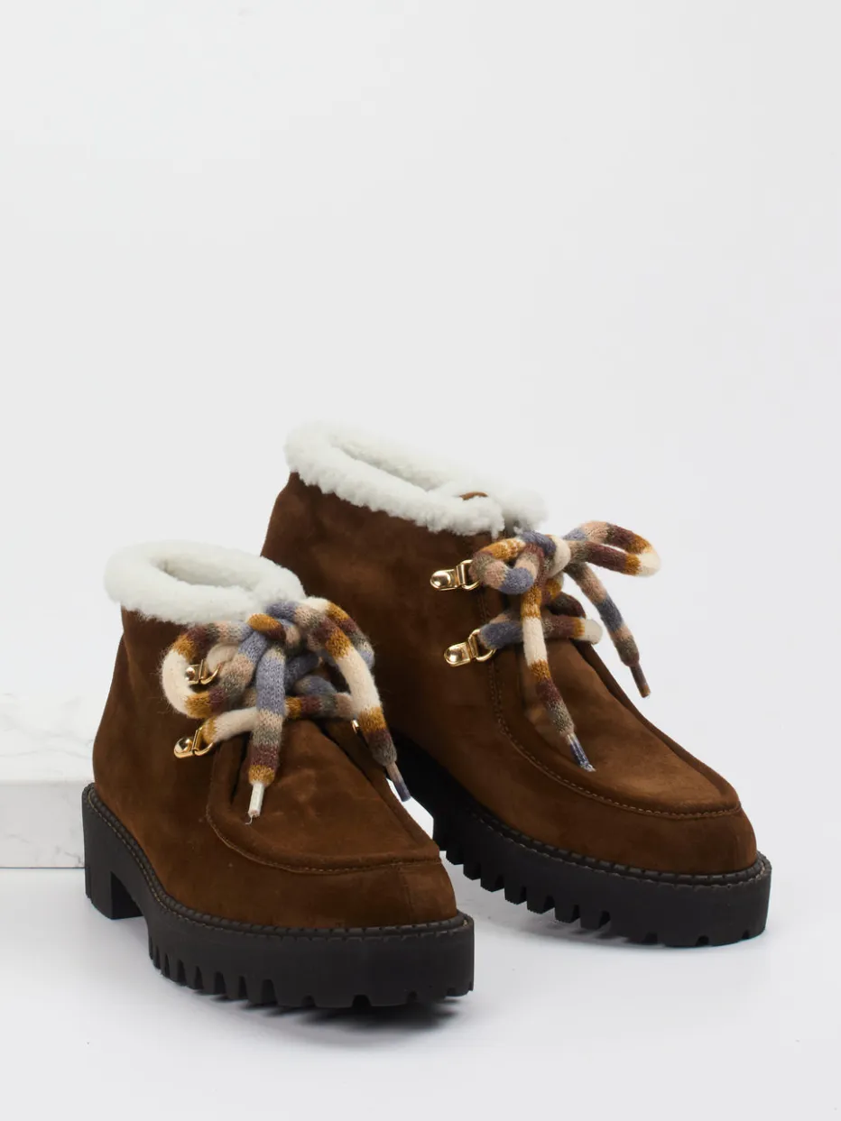 – Schnürboots aus Veloursleder*Truman's Hot