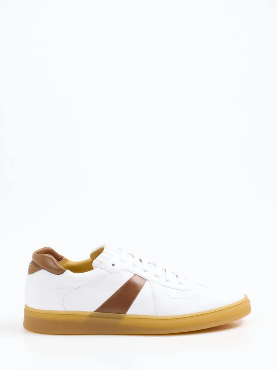 – Sneaker aus Kalbleder in*Truman's Hot