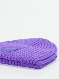 Damen UGG – Beanie aus Strickmaterial in Violett
