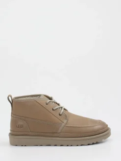 Herren UGG – Chukka Boots aus Nubukleder sandbeige