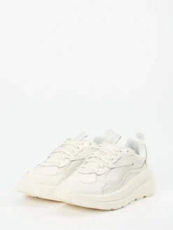 – Chunky Sneaker aus Kalbleder in Creme*UGG Hot