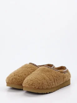 Damen UGG – Fell-Pantoletten aus Lammfell karamell