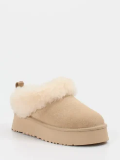 – Hausschuh aus Veloursleder mit Lammfell*UGG Clearance