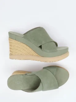 – Keilsandalette aus Veloursleder Salbei*UGG New