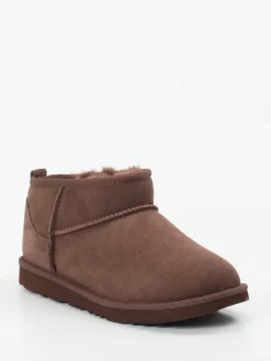 – Lammfell-Boots aus Veloursleder schoko*UGG