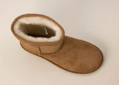 – Lammfell-Boots aus Veloursleder cognacfarben*UGG Discount