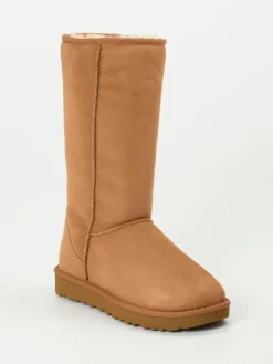– Lammfell-Boots aus Veloursleder cognac*UGG Best
