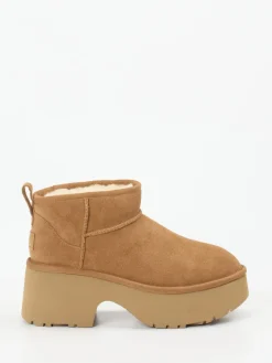– Plateau-Stiefelette aus Veloursleder*UGG Online