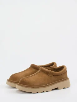 – Slip-On aus Veloursleder karamell*UGG Best