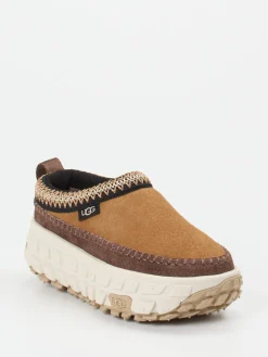 Damen UGG – Slip-On Clogs aus Veloursleder camel