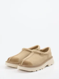 – Slipper aus Veloursleder farben*UGG Outlet