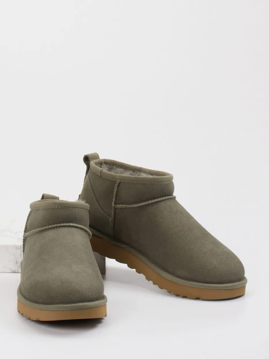 – Stiefelette aus Veloursleder oliv*UGG New