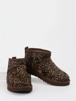 – Stiefeletten aus Fell mit Leoprint*UGG Online