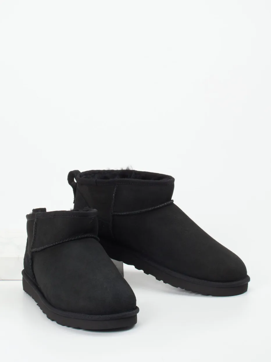 – Stiefeletten aus Veloursleder*UGG Outlet