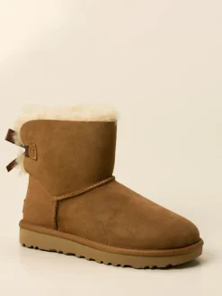 – Winterboots aus Lammfell und Veloursleder*UGG Online