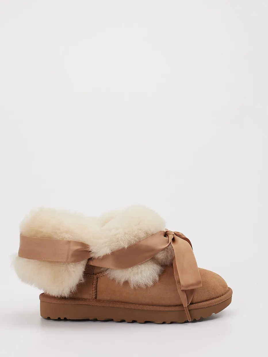 – Winterboots aus Veloursleder camel*UGG Discount