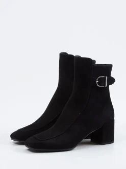 – Stiefelette aus Veloursleder*Unützer Best