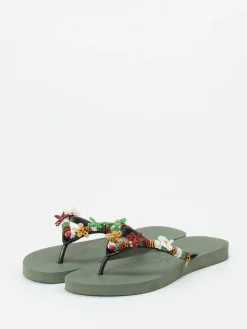 – Zehentrenner aus Gummi mit Perlenstickerei*Uzurii Online