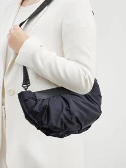 Damen VeeCollective Berlin – Schultertasche aus Nylon in Dunkel