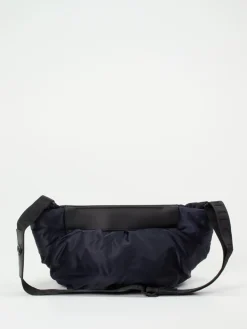 Damen VeeCollective Berlin – Schultertasche aus Nylon in Dunkel
