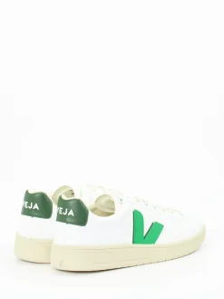 – Low-Top Sneaker aus veganem Leder*VEJA New