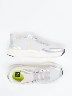 Damen VEJA – Performance-Sneaker aus veganem Mesh hell