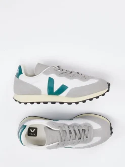 – Retro-Sneaker aus Mesh und Veloursleder Offwhite*VEJA Online