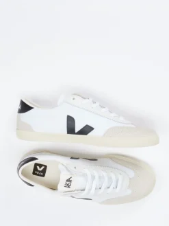 – Sneaker aus Canvas und Wildleder*VEJA Online