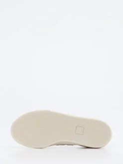 – Sneaker aus Kalbleder mit Metallic-Details*VEJA New