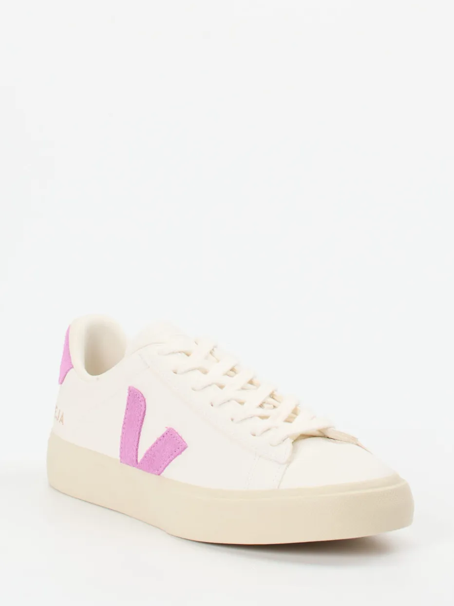– Sneaker aus Kalbleder in Creme*VEJA Sale