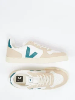 – Sneaker aus Kalbleder mit Veloursdetails*VEJA Hot