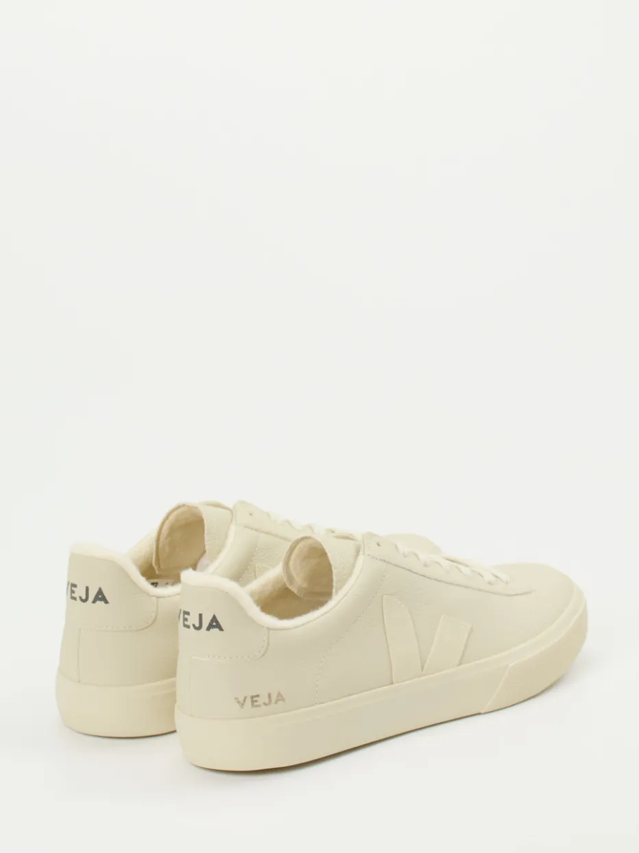 – Sneaker aus Leder in Cremeweiß*VEJA Clearance