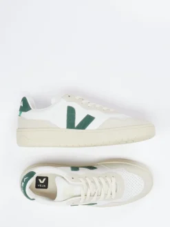 – Sneaker aus Leder und Velours in Beige*VEJA Discount