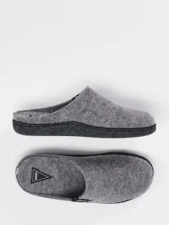 – Filzpantoffeln aus recyceltem Filz hell*Verbenas Hot