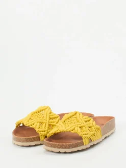 – Pantoletten aus Textil in Makramee-Optik*Verbenas Online