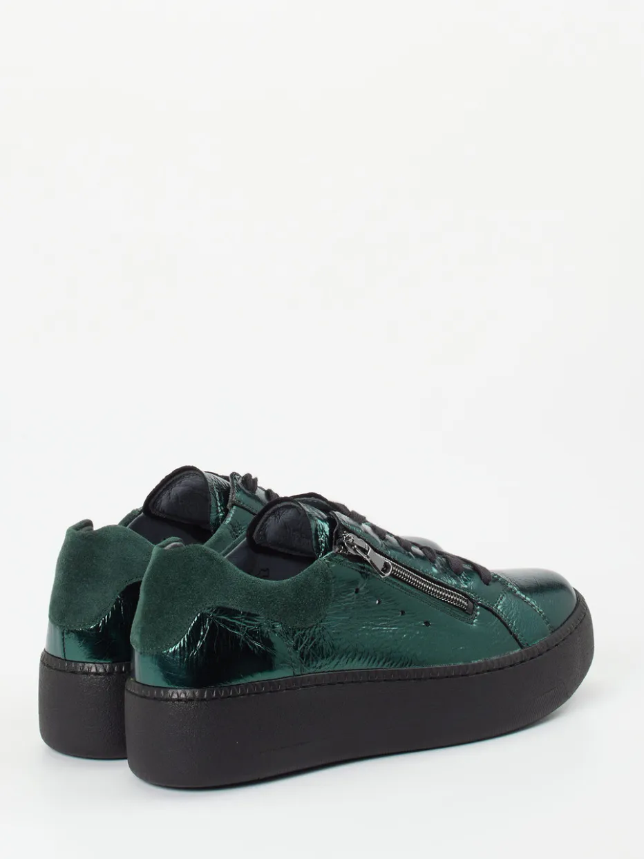 – Plateau-Sneaker aus Metallicleder*Waldläufer