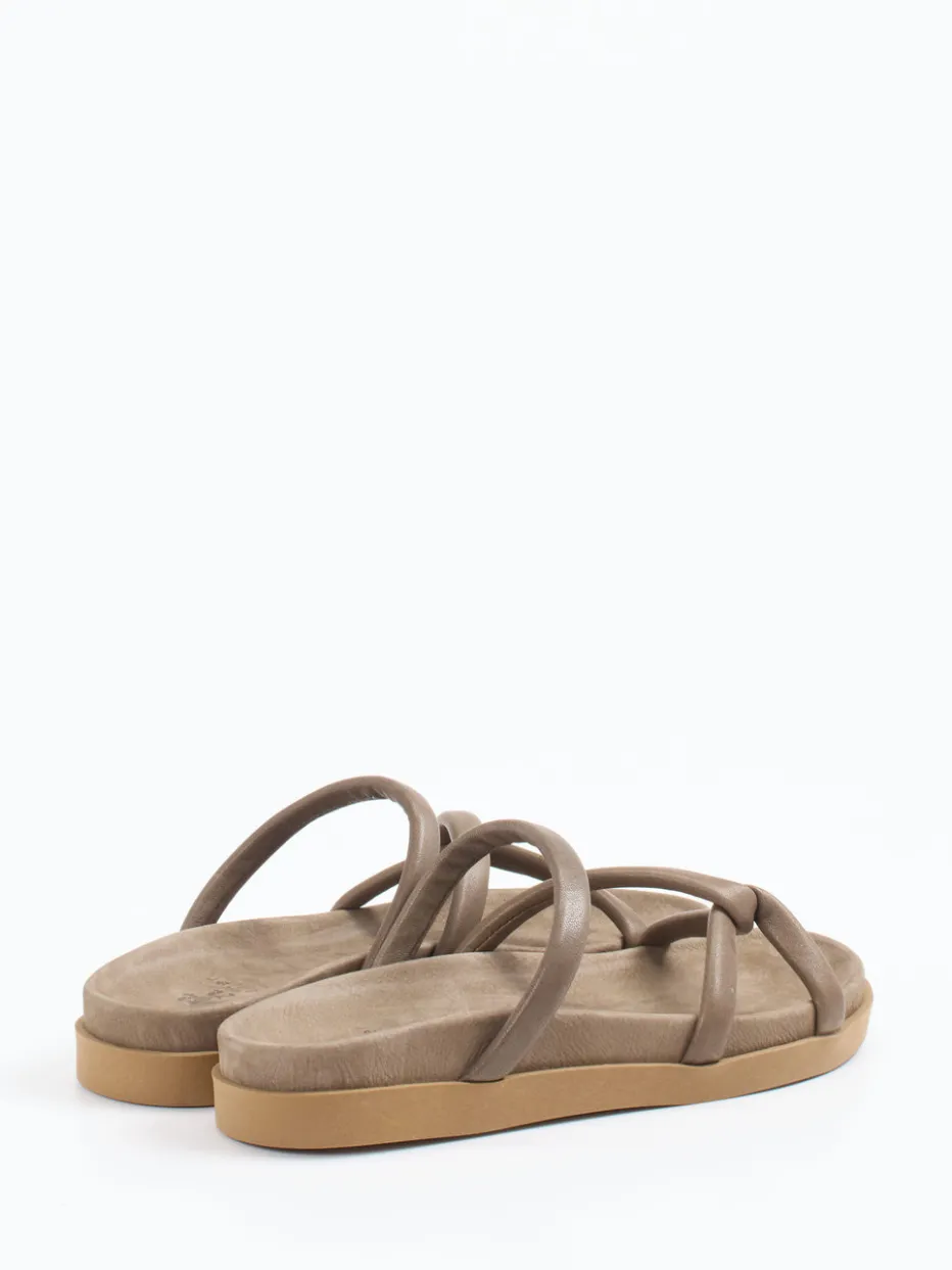 – Pantolette aus Kalbleder in Taupe*Werner Clearance