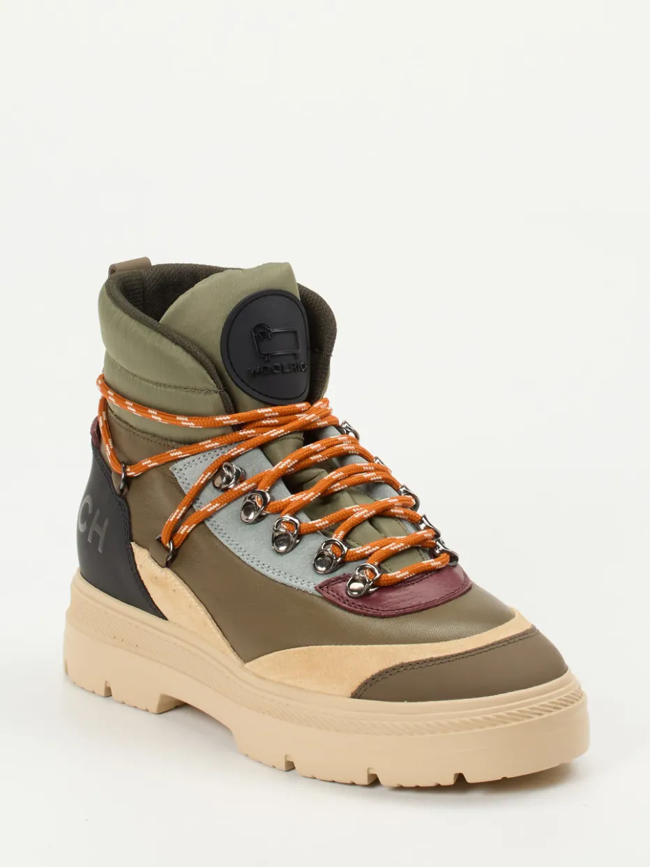 Damen Woolrich – Hiking-Stiefel aus Lammleder in Oliv-Mix