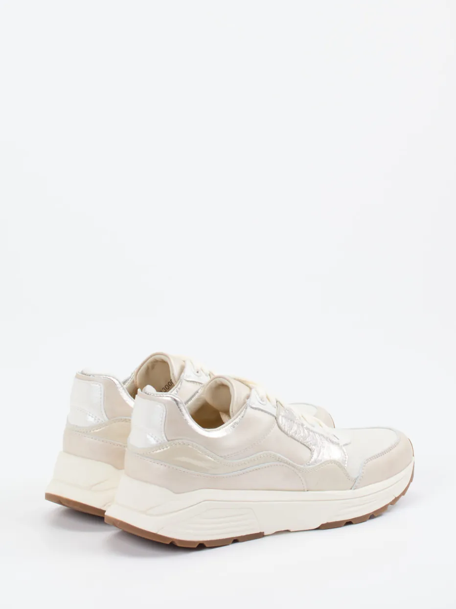 – Chunky Sneaker aus Metallicleder*XSENSIBLE New